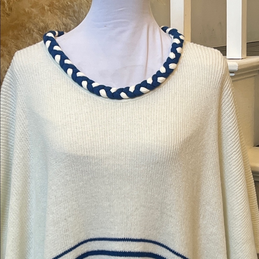 Wildfox Frida Traveler Fringe Oversized Blue White Sweater Poncho Size Small - Picture 3 of 8